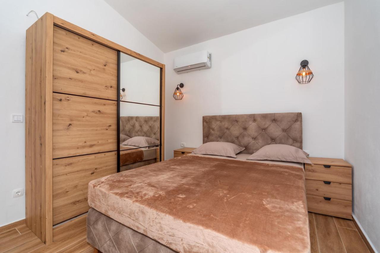 Apartman Sara Bar Eksteriør billede