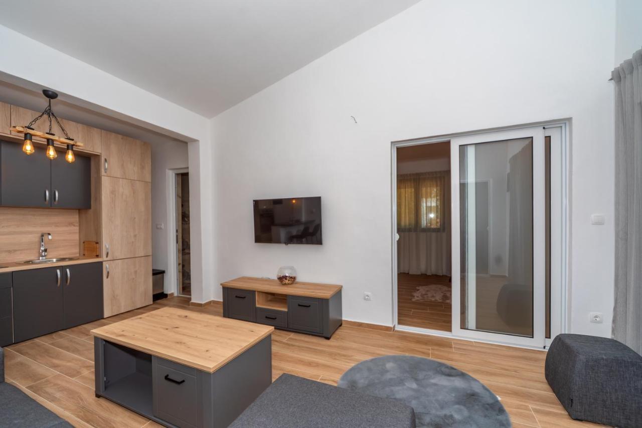 Apartman Sara Bar Eksteriør billede