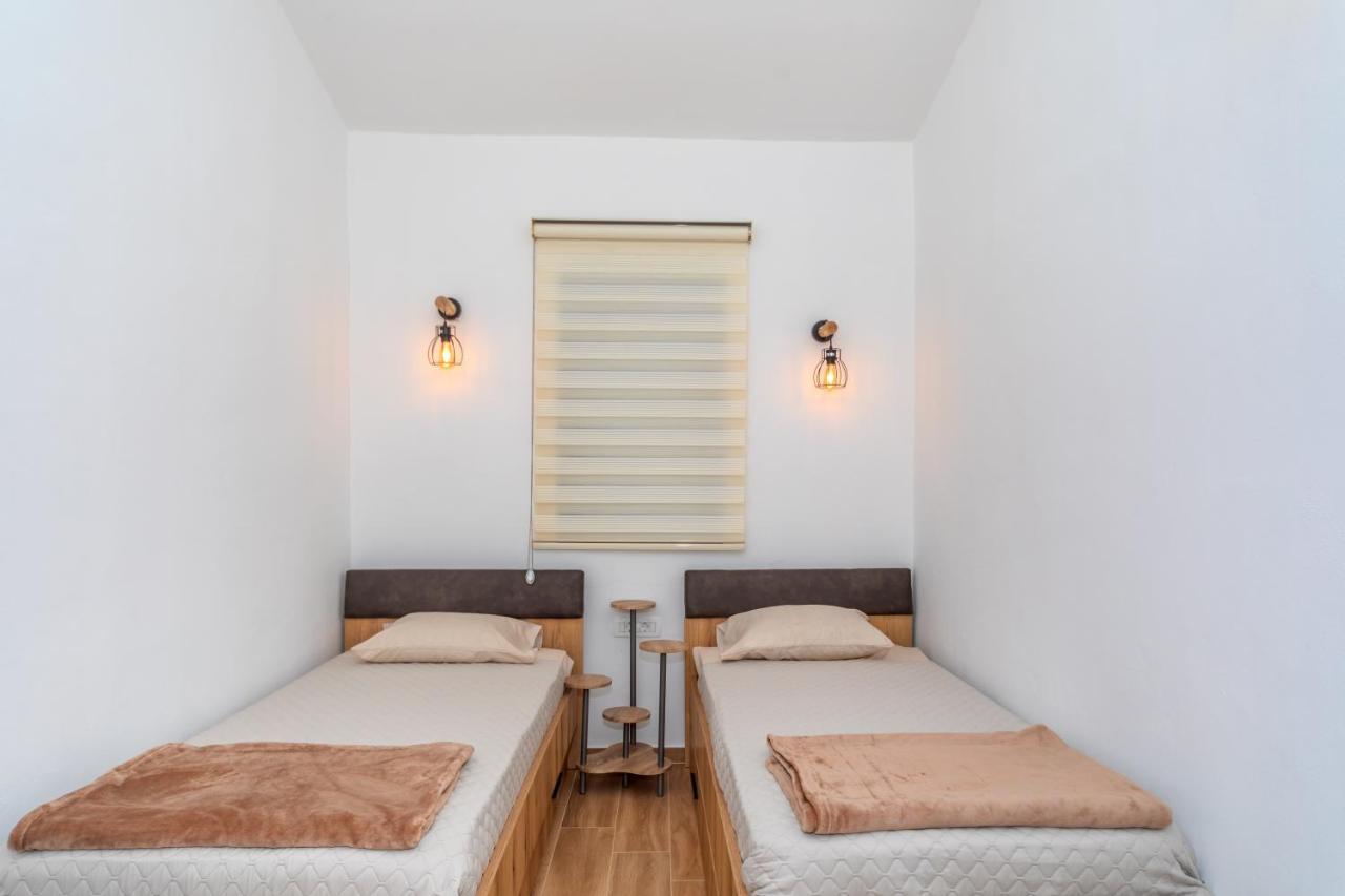 Apartman Sara Bar Eksteriør billede