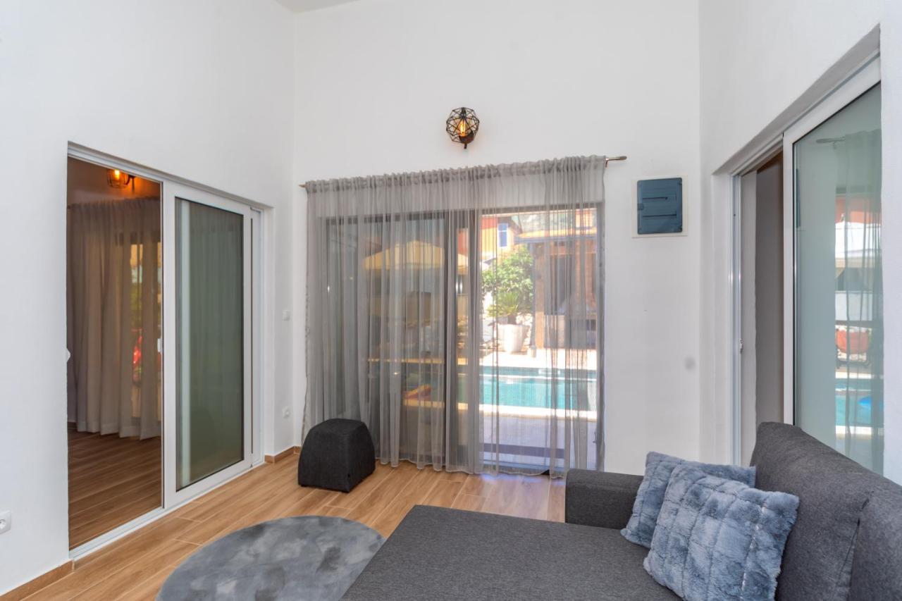 Apartman Sara Bar Eksteriør billede