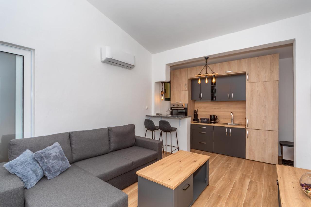 Apartman Sara Bar Eksteriør billede