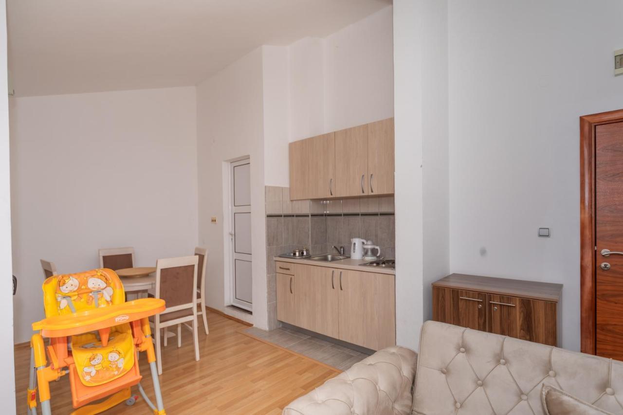 Apartman Sara Bar Eksteriør billede