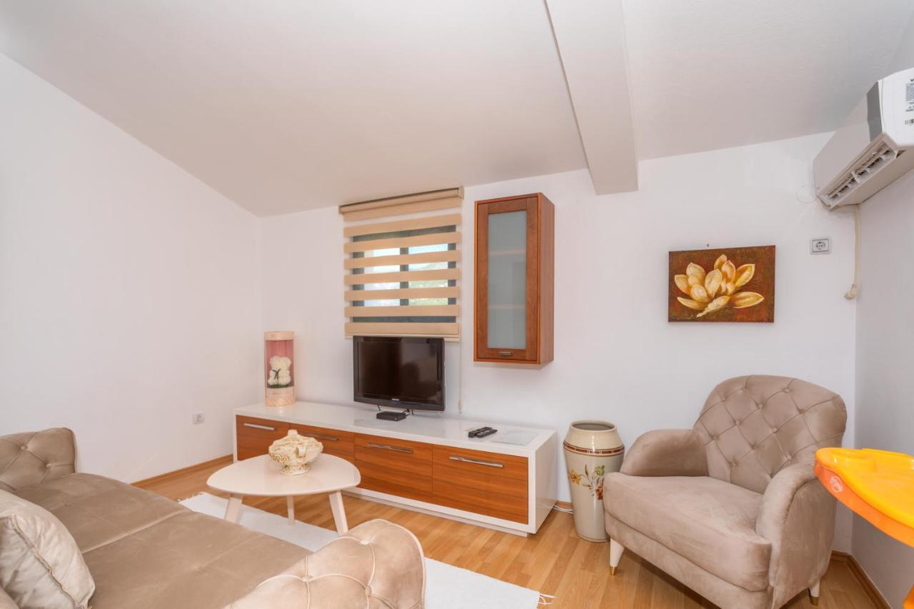 Apartman Sara Bar Eksteriør billede