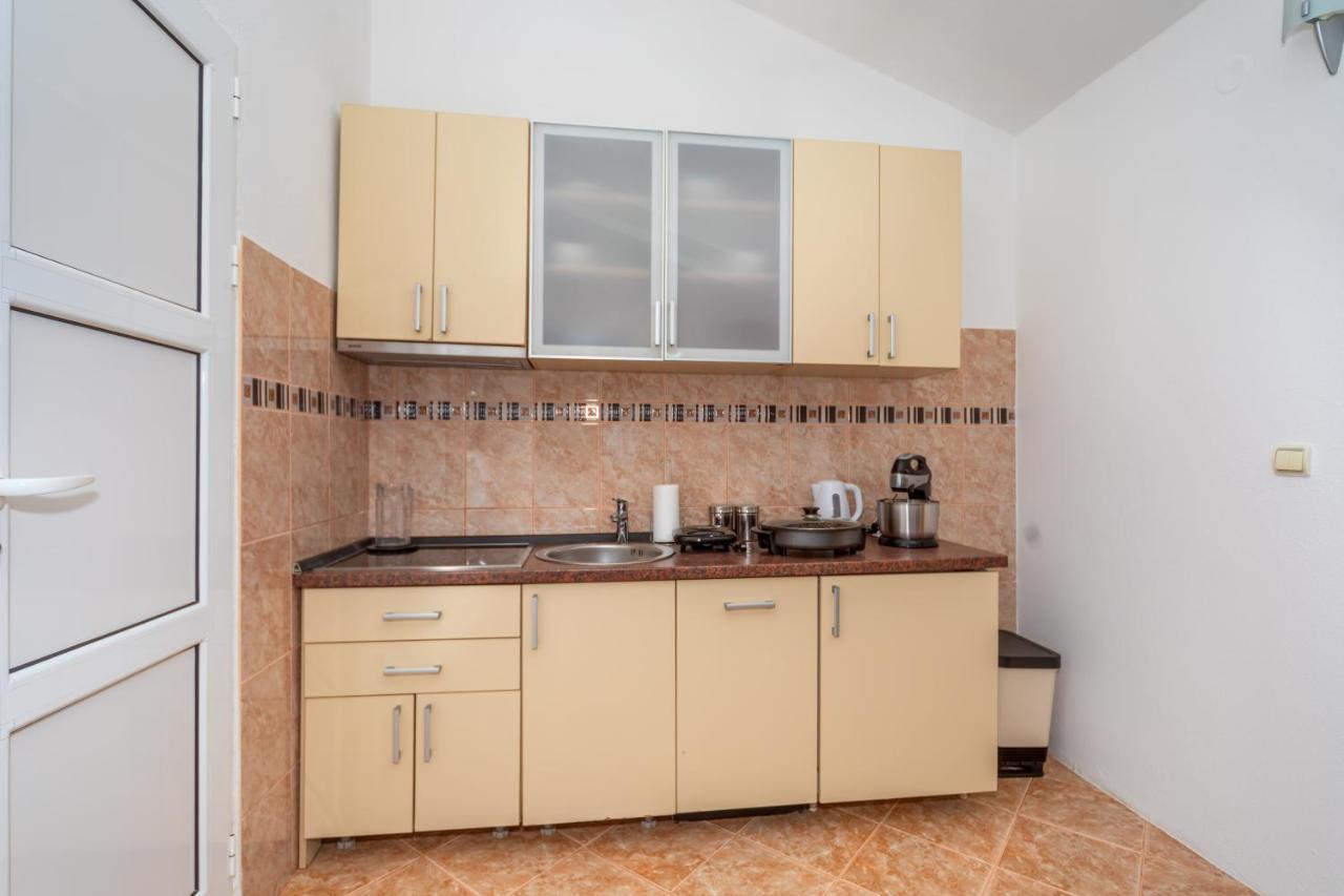 Apartman Sara Bar Eksteriør billede